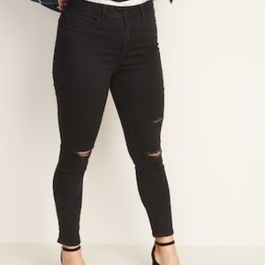 Old Navy Rockstar Super Skinny High Rise Black Distressed Jeans Size 6